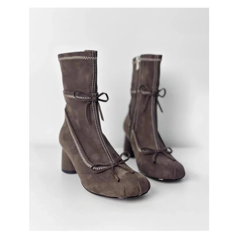 2026 Winter Fashion New Pumps  - огляд і ціна Chelsea Boots Suede